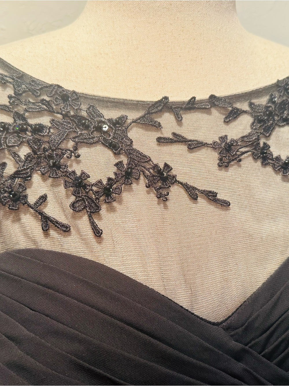 JJ’s House Elegant Black Evening Gown with Sheer Lace Sleeves - Picture 5 of 10